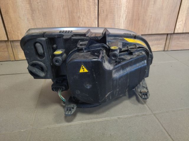 bontott FORD FOCUS C-MAX I Bal Xenon Fényszóró