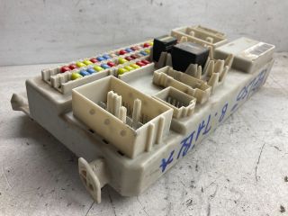 bontott FORD FOCUS C-MAX I Biztosítéktábla Doboz