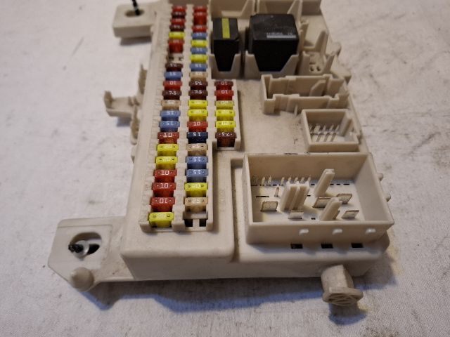 bontott FORD FOCUS C-MAX I Biztosítéktábla Utastér