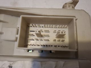 bontott FORD FOCUS C-MAX I Biztosítéktábla Utastér