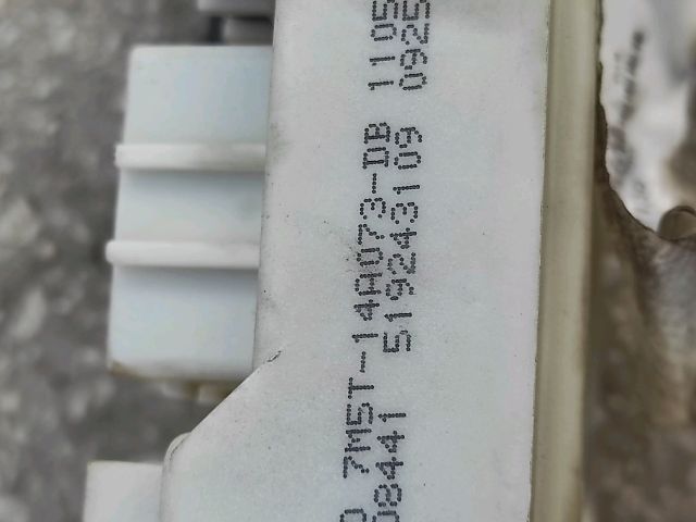 bontott FORD FOCUS C-MAX I Biztosítéktábla Utastér