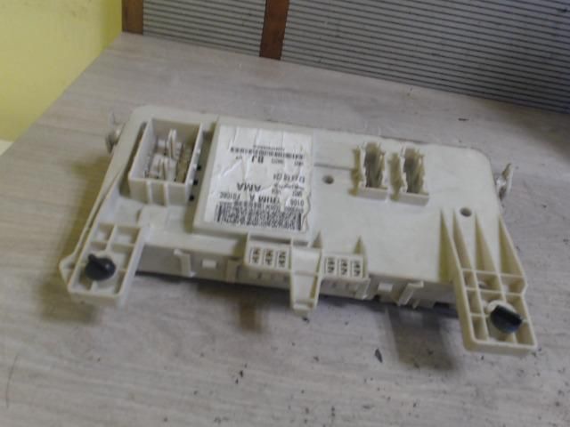 bontott FORD FOCUS C-MAX I Biztosítéktábla Utastér