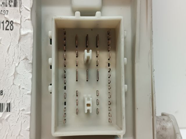 bontott FORD FOCUS C-MAX I Biztosítéktábla Utastér