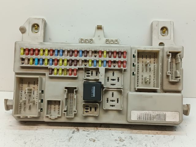 bontott FORD FOCUS C-MAX I Biztosítéktábla Utastér