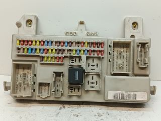 bontott FORD FOCUS C-MAX I Biztosítéktábla Utastér