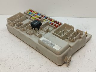 bontott FORD FOCUS C-MAX I Biztosítéktábla Utastér