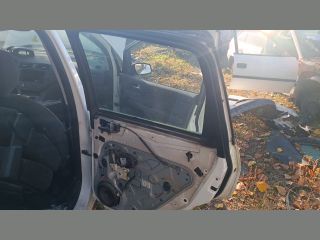 bontott FORD FOCUS C-MAX I Csomagtérajtó Burkolat Felső