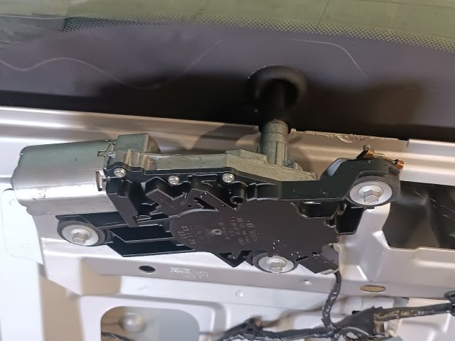 bontott FORD FOCUS C-MAX I Csomagtérajtó (Részeivel)