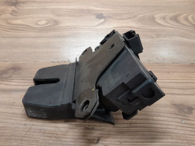 bontott FORD FOCUS C-MAX I Csomagtérajtó Zárszerkezet