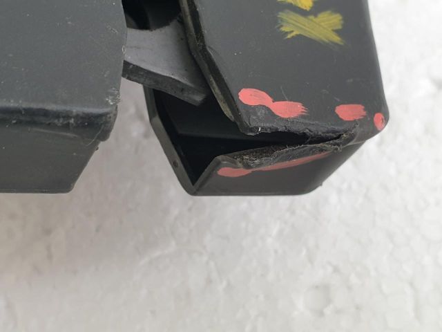 bontott FORD FOCUS C-MAX I Csomagtérajtó Zárszerkezet