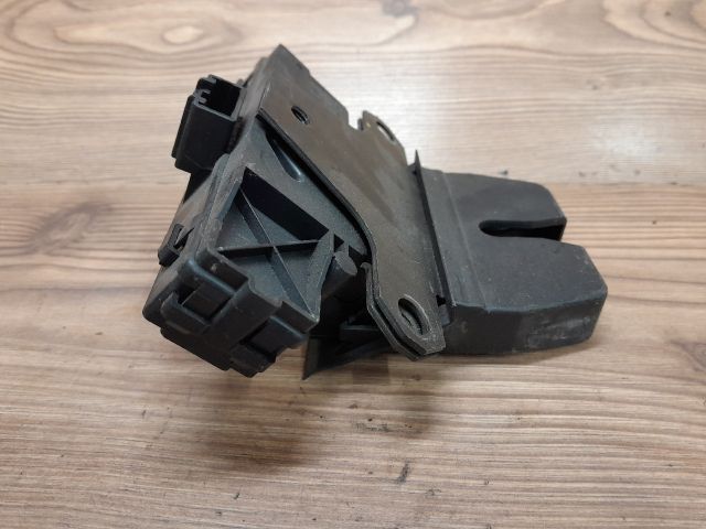 bontott FORD FOCUS C-MAX I Csomagtérajtó Zárszerkezet