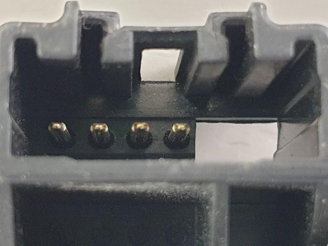 bontott FORD FOCUS C-MAX I Csomagtérajtó Zárszerkezet