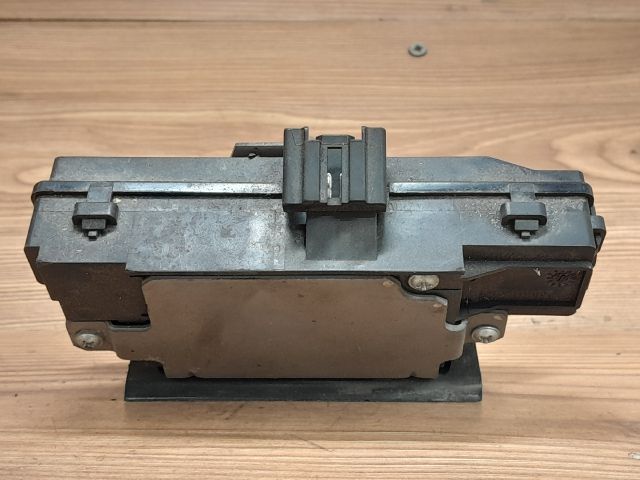 bontott FORD FOCUS C-MAX I Csomagtérajtó Zárszerkezet