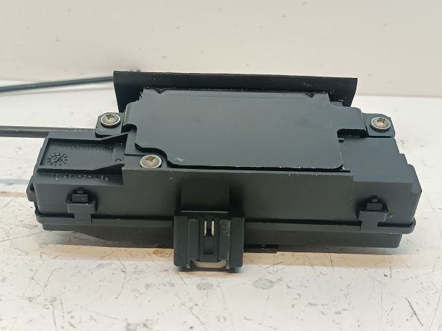 bontott FORD FOCUS C-MAX I Csomagtérajtó Zárszerkezet