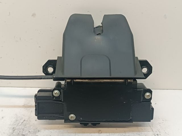 bontott FORD FOCUS C-MAX I Csomagtérajtó Zárszerkezet