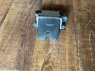 bontott FORD FOCUS C-MAX I Csomagtérajtó Zárszerkezet