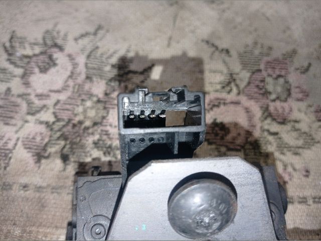 bontott FORD FOCUS C-MAX I Csomagtérajtó Zárszerkezet