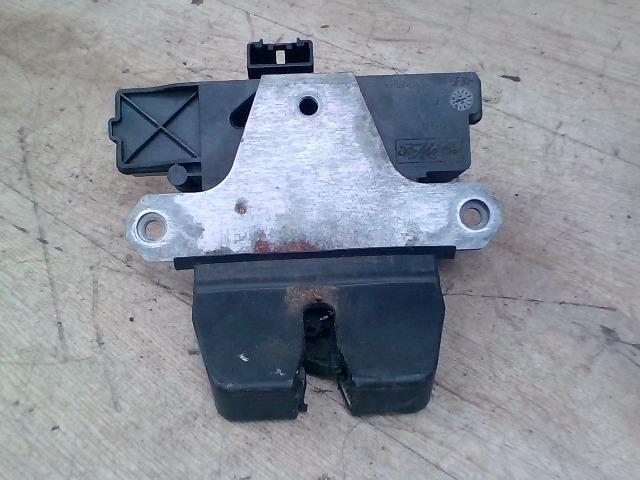 bontott FORD FOCUS C-MAX I Csomagtérajtó Zárszerkezet