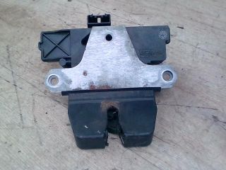 bontott FORD FOCUS C-MAX I Csomagtérajtó Zárszerkezet