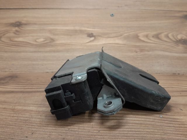 bontott FORD FOCUS C-MAX I Csomagtérajtó Zárszerkezet