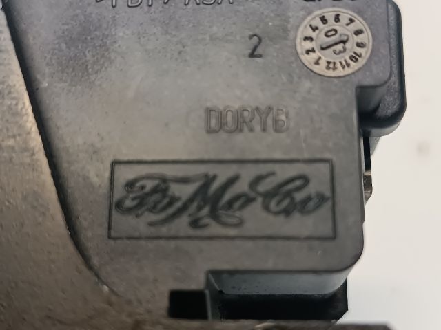 bontott FORD FOCUS C-MAX I Csomagtérajtó Zárszerkezet