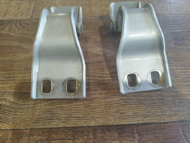 bontott FORD FOCUS C-MAX I Csomagtérajtó Zsanér