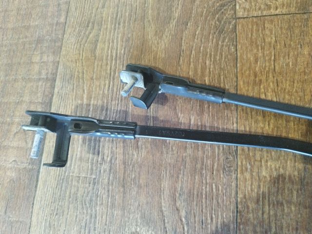 bontott FORD FOCUS C-MAX I Első Ablaktörlő Kar