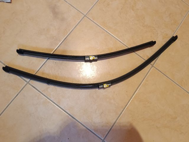 bontott FORD FOCUS C-MAX I Első Ablaktörlő Lapát Pár