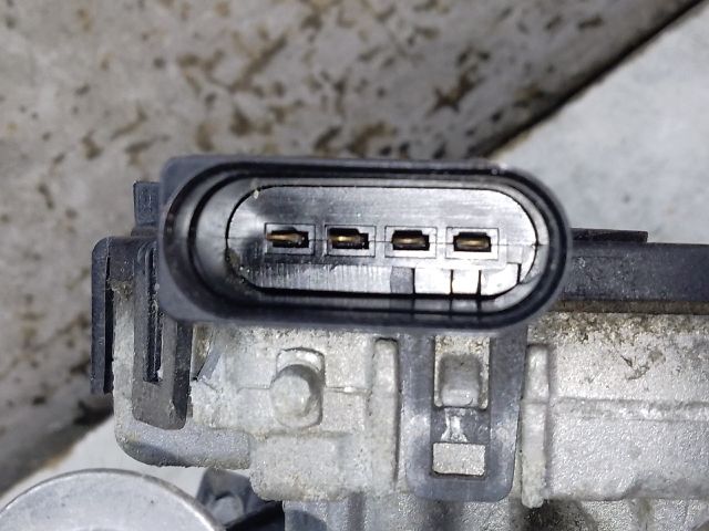 bontott FORD FOCUS C-MAX I Első Ablaktörlő Szerkezet Motorral