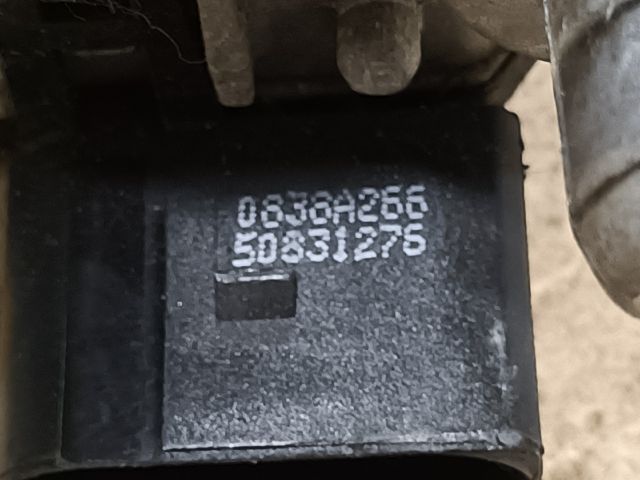 bontott FORD FOCUS C-MAX I Első Ablaktörlő Szerkezet Motorral