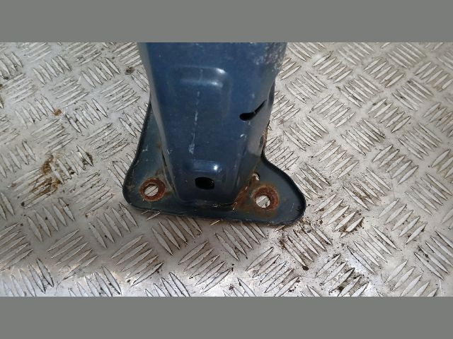 bontott FORD FOCUS C-MAX I Első Lökhárító Merevítő (Fém)