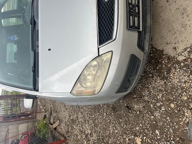 bontott FORD FOCUS C-MAX I Első Lökhárító (Részeivel)