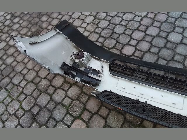 bontott FORD FOCUS C-MAX I Első Lökhárító (Részeivel)