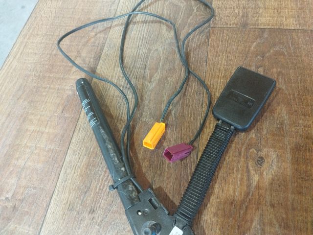 bontott FORD FOCUS C-MAX I Első Pár Övfeszítő