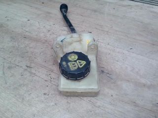 bontott FORD FOCUS C-MAX I Fékfolyadék Tartály