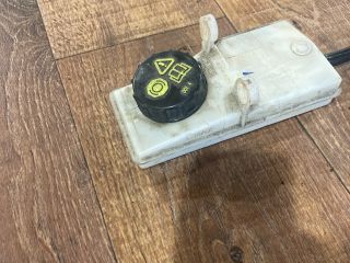 bontott FORD FOCUS C-MAX I Fékfolyadék Tartály