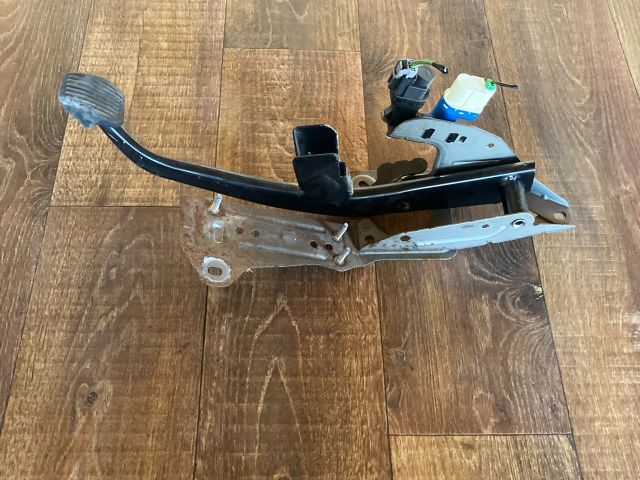 bontott FORD FOCUS C-MAX I Fékpedál