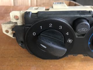 bontott FORD FOCUS C-MAX I Fűtéskapcsoló (manuális klímás)