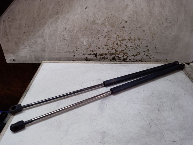 bontott FORD FOCUS C-MAX I Gázrugós Kitámasztó Teleszkóp Pár Csomagtérajtó