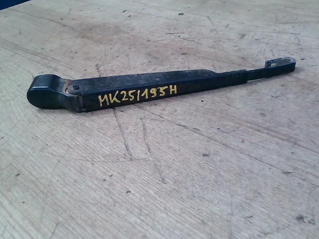 bontott FORD FOCUS C-MAX I Hátsó Ablaktörlő Kar