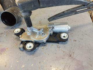 bontott FORD FOCUS C-MAX I Hátsó Ablaktörlő Motor