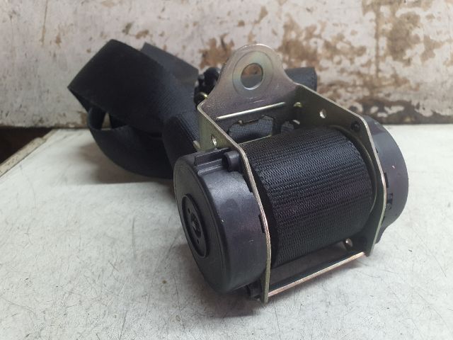 bontott FORD FOCUS C-MAX I Hátsó középső Biztonsági Öv