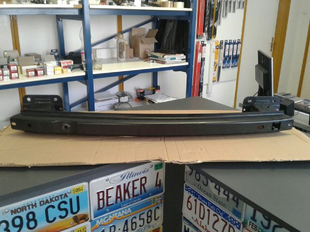 bontott FORD FOCUS C-MAX I Hátsó Lökhárító Merevítő (Fém)