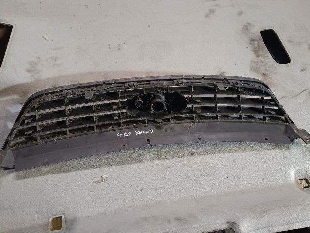 bontott FORD FOCUS C-MAX I Hűtőrács