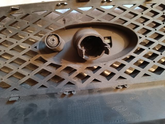 bontott FORD FOCUS C-MAX I Hűtőrács