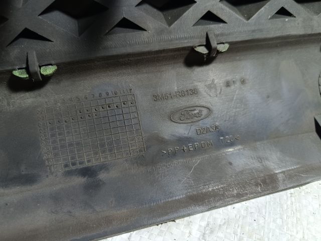 bontott FORD FOCUS C-MAX I Hűtőrács