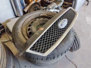 bontott FORD FOCUS C-MAX I Hűtőrács