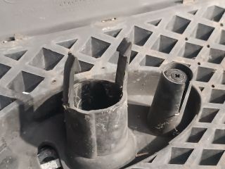 bontott FORD FOCUS C-MAX I Hűtőrács