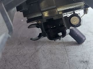 bontott FORD FOCUS C-MAX I Jobb A Oszlop Hangszóró Burkolat