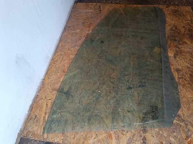 bontott FORD FOCUS C-MAX I Jobb első Ablak